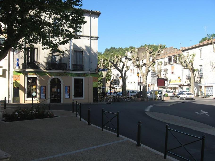 Le Cosy Grenier De Pauline Et Flo Lägenhet Cessenon-sur-Orb Exteriör bild